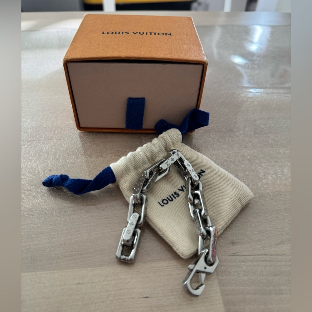 Louis Vuitton men chain bracelet